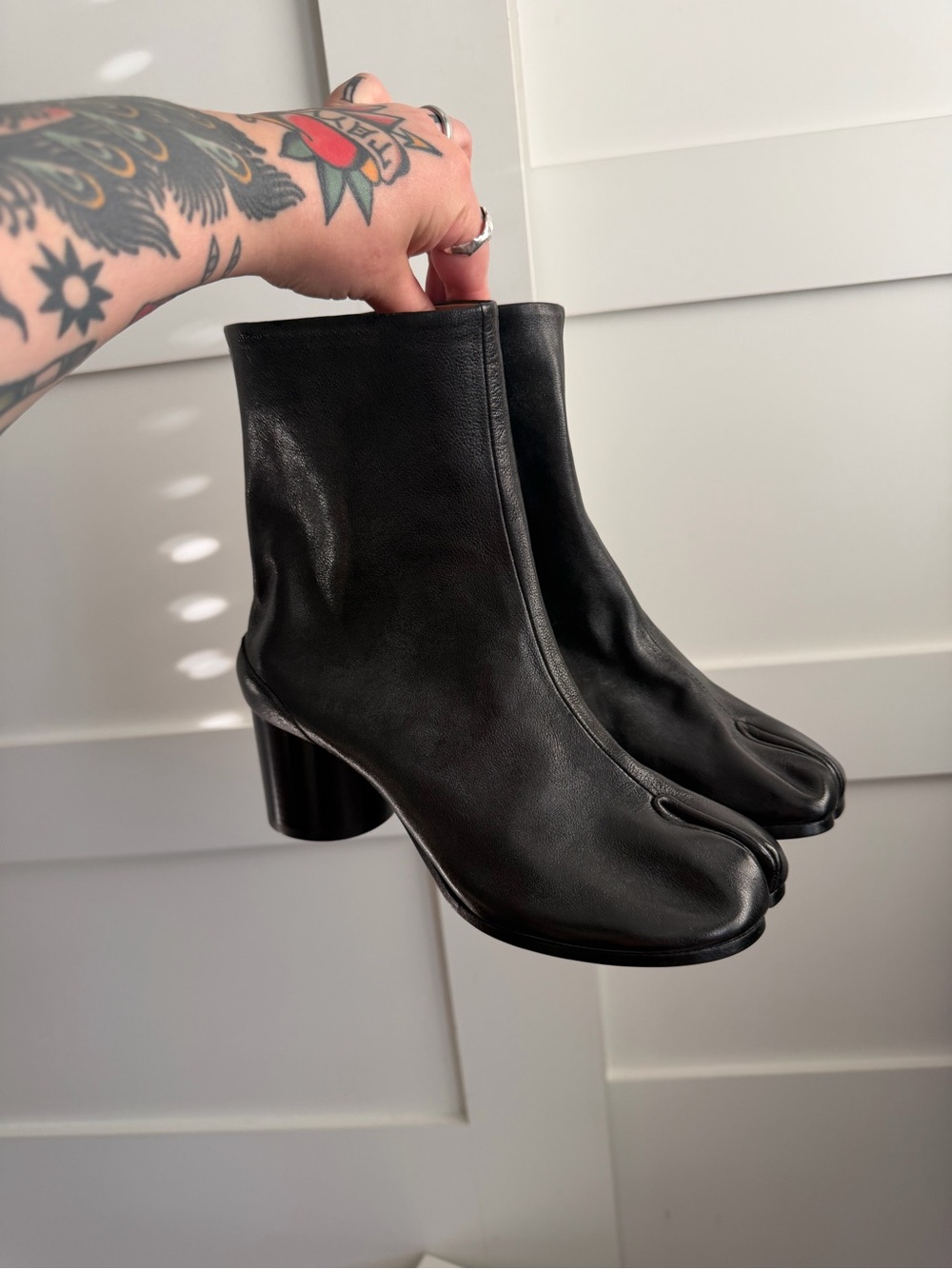MAISON MARGIELA Black Tabi Ankle Boots